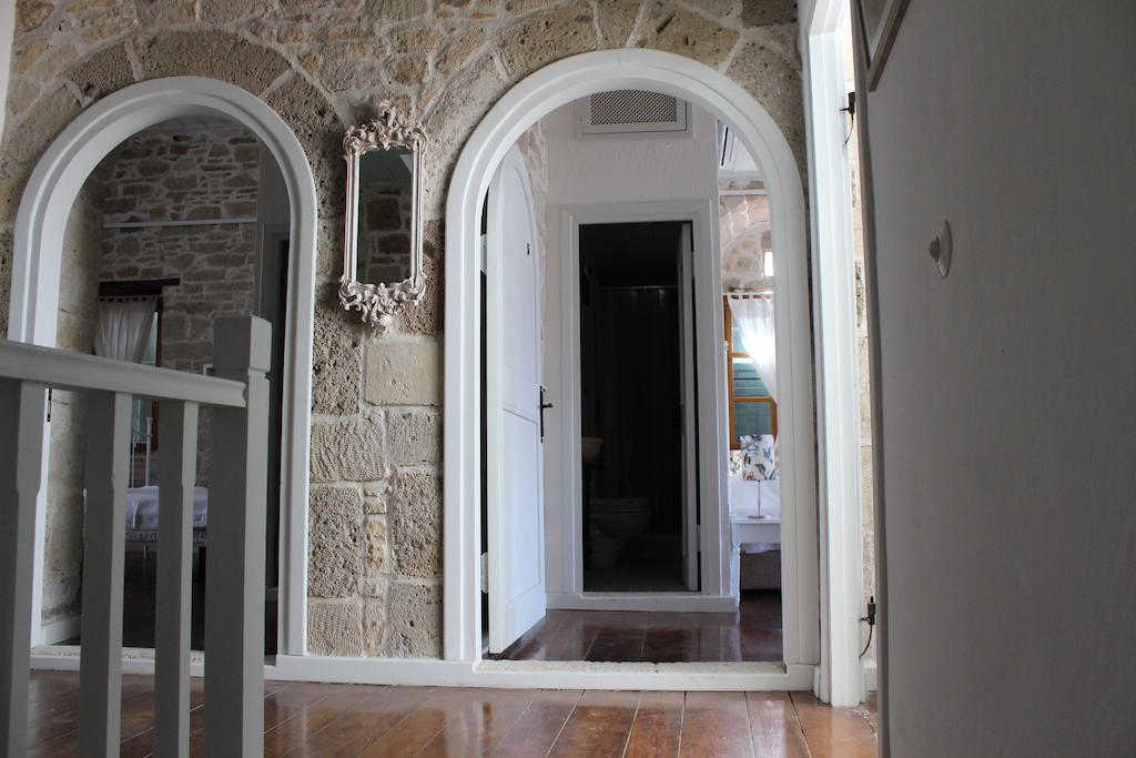 Eski Tas Hotel Çeşme Exterior foto