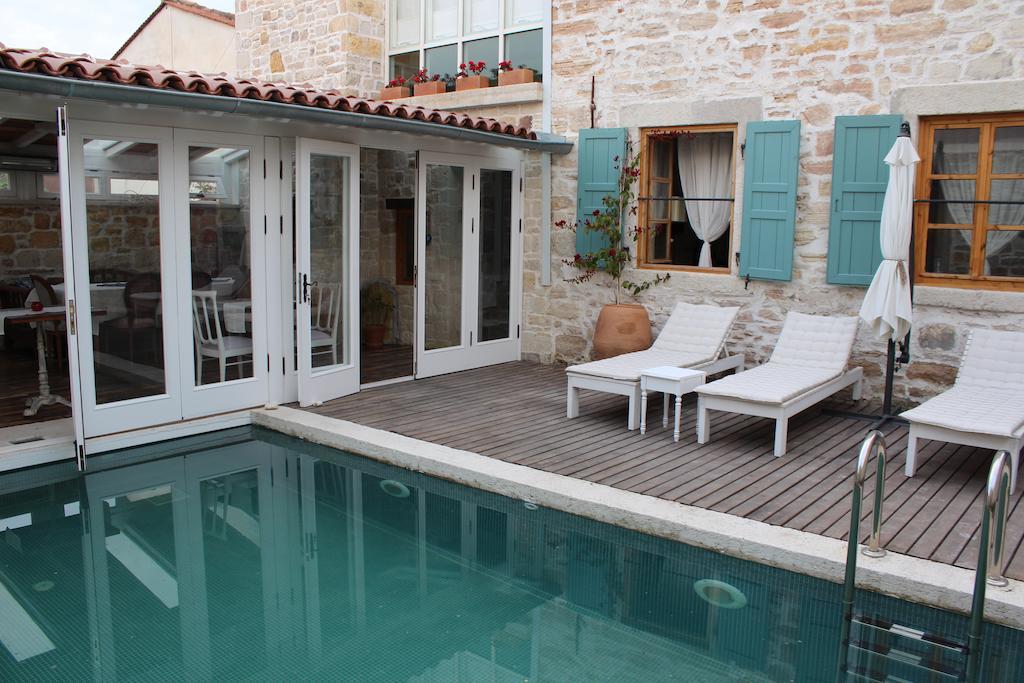 Eski Tas Hotel Çeşme Exterior foto