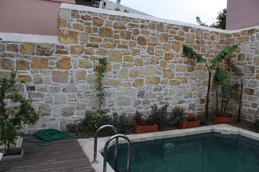 Eski Tas Hotel Çeşme Exterior foto